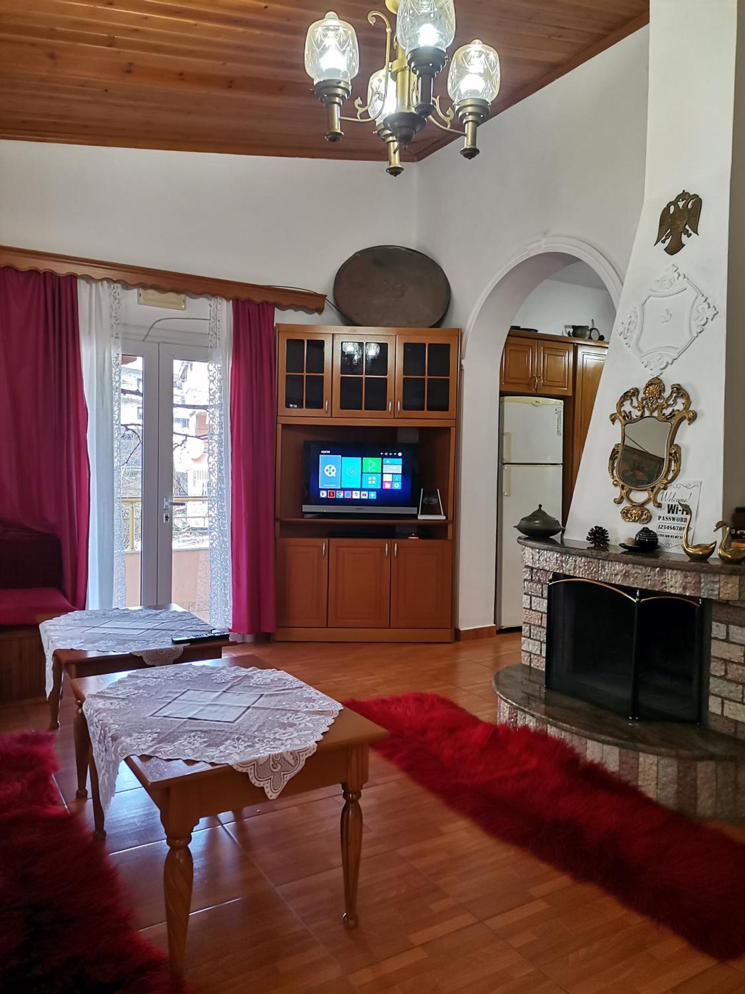 Margarita - Entire House With 4 Bedrooms And Free Parking Gjirokastra Kültér fotó