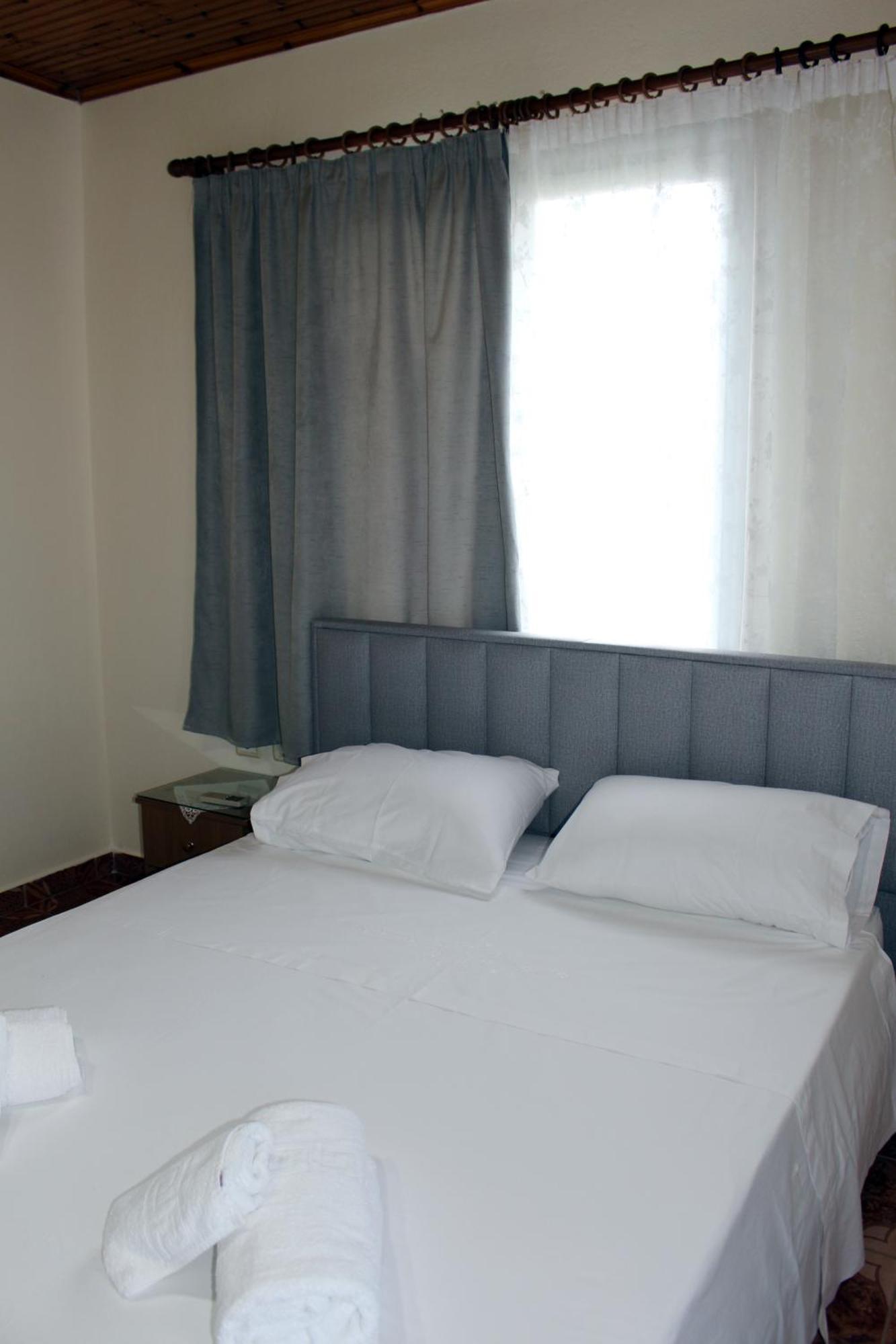 Margarita - Entire House With 4 Bedrooms And Free Parking Gjirokastra Kültér fotó
